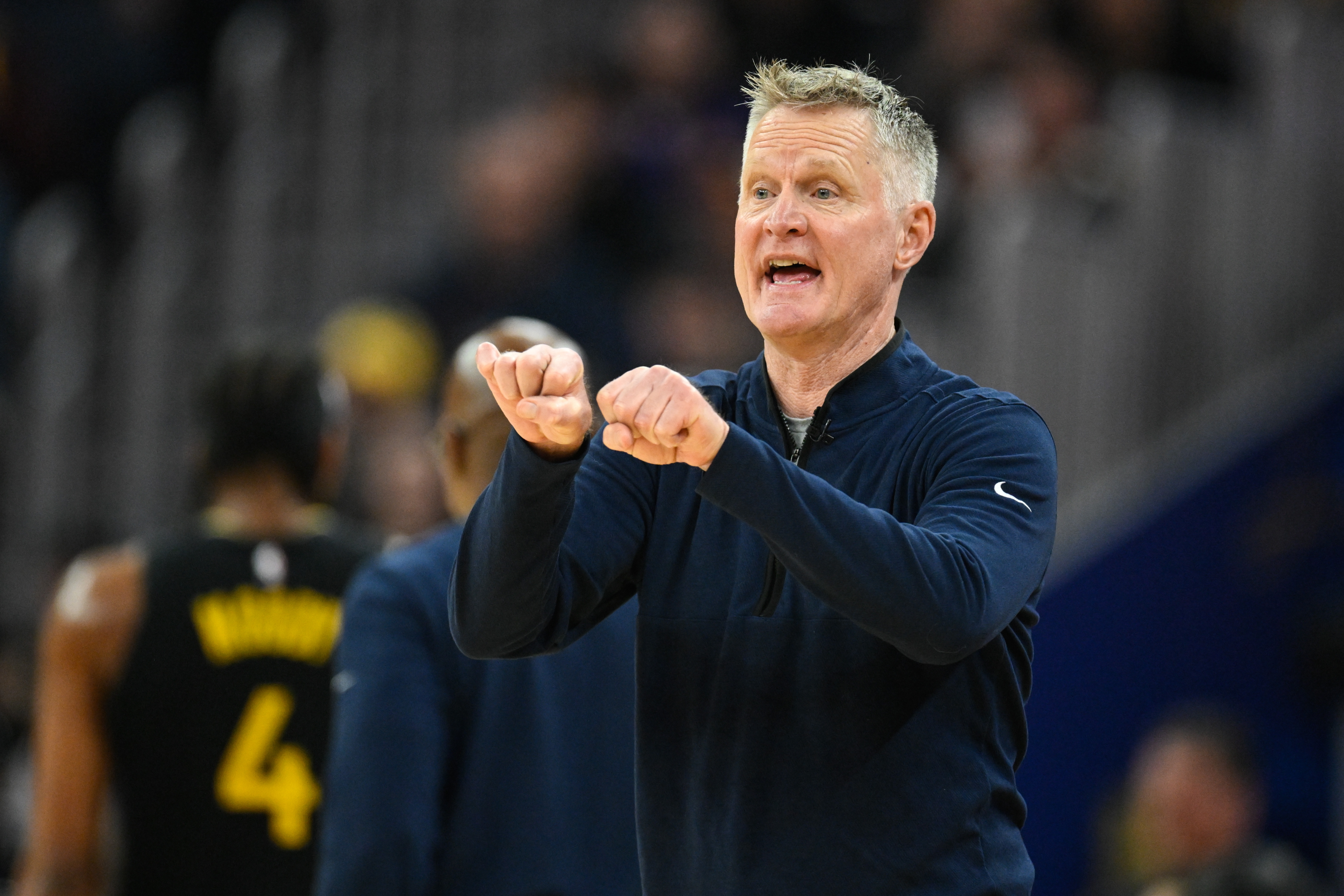 kaiyun中心-科尔谈球迷沮丧：人员回归之后 赛季收官阶段我们会发起冲击