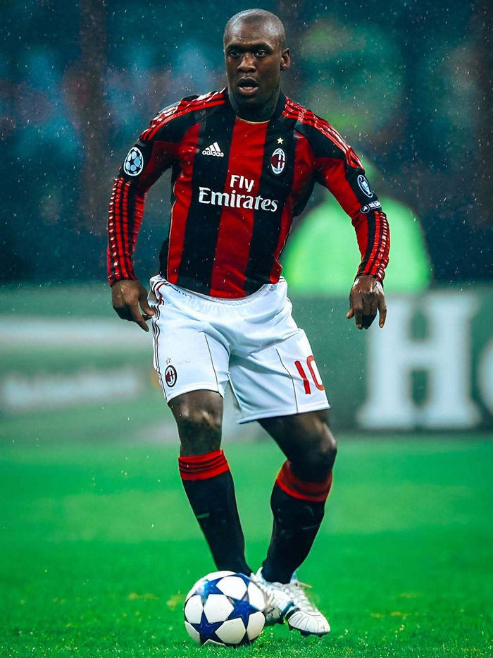 米兰旧照西多夫引球迷追忆|AC米兰|克拉伦斯-西多夫|ac米兰|老照片_新浪体育_新浪新闻